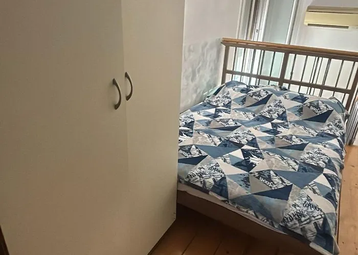 - Open 24h Lägenhet