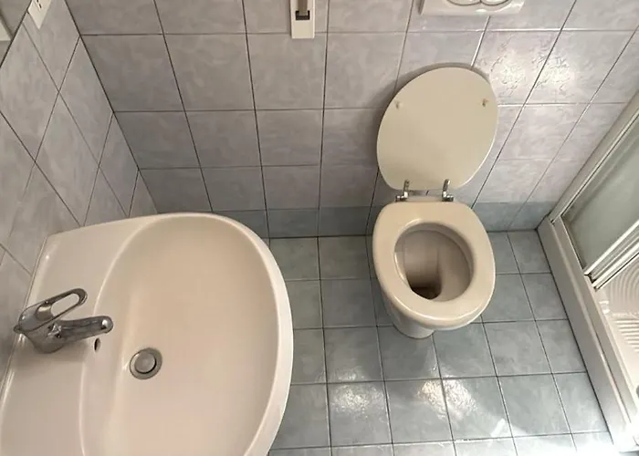 - Open 24h * Болонья